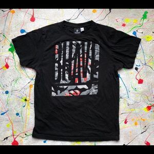 AKADEMIKS (Brave) T-shirt